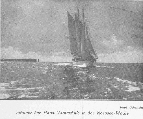 Schoner der Hanseatischen Yachtschule